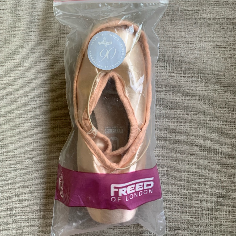 Freed of London Classic Pros